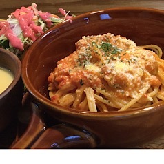 本日の気まぐれランチは《トマトクリームパスタ》です。